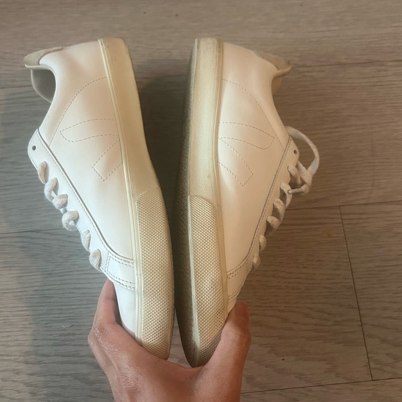 Size 10 - VEJA Esplar Leather Extra White W - Picture 3 of 8